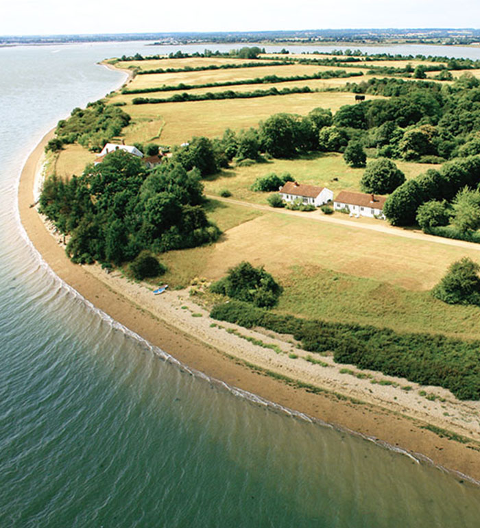 Osea_Island_kerb